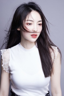 《艳女痴情》电影